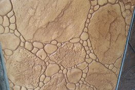 Onkruid groeit door ondanks corona