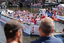 Canal Parade Pride Amsterdam in volle gang (fotoalbum)