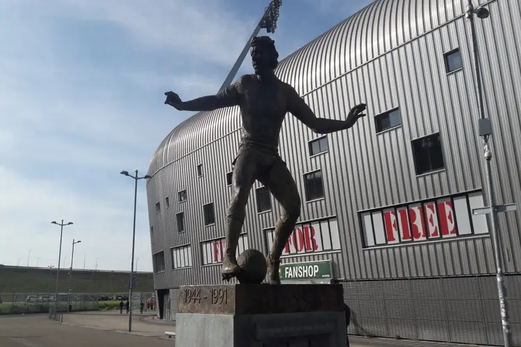 ADO Den Haag terug aan kop na zege op FC Dordrecht