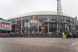 PSV maakt einde aan ongeslagen status Feyenoord dankzij hattrick Saibari