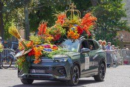 Muzikaal Bloemenonthaal bij Flower Parade Rijnsburg