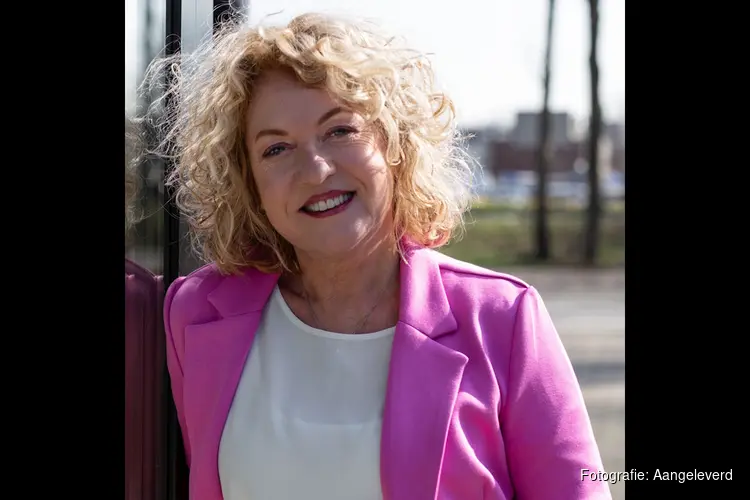 Nieuwe roman van Elly Persons verschijnt op 29 mei: De ware reiziger